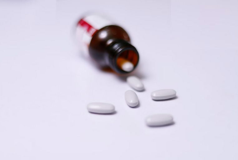 Protect Yourself: Tips for Identifying Fake Valium When Buying Online